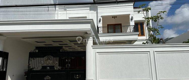 Rumah Mewah Minimalis Modern Dekat Malioboro  1