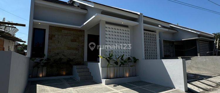 Rumah Cantik Minimalis Modern Dekat RS HERMINA  1