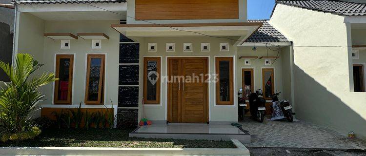 Rumah Cantik Minimalis Modern RS Hermina  1