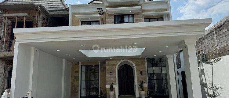 Rumah Mewah Minimalis Modern Dekat UMY  1