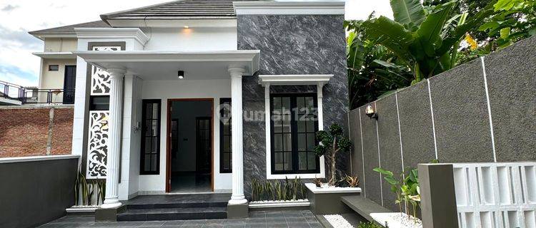 Rumah Minimalis Klasik Modern Dalam Minicluster 1