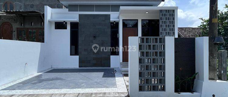 Rumah Baru Modern Dekat Kampus Uii Jalan Kaliurang 1