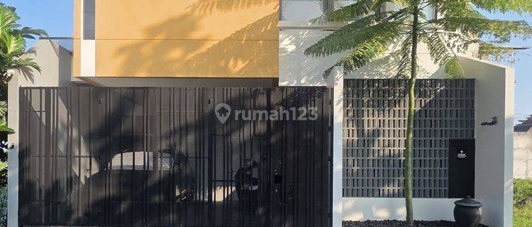 Rumah Semi Furnished Di Jalan Damai Palagan 1