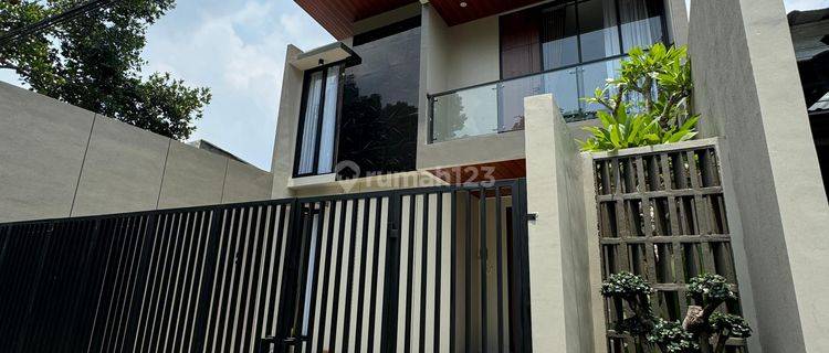 Rumah Mewah Minimalis Modern Dekat Upn  1