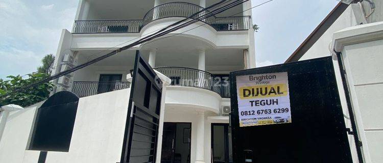 Rumah Kosan 4 Lantai 38 Pintu Full Furnish BSD Tangerang  1