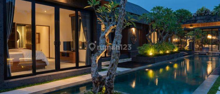 DISEWAKAN LUXURY VILLA 1