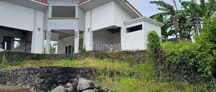 Disewakan Tanah & Bangunan Semi Permanen 1