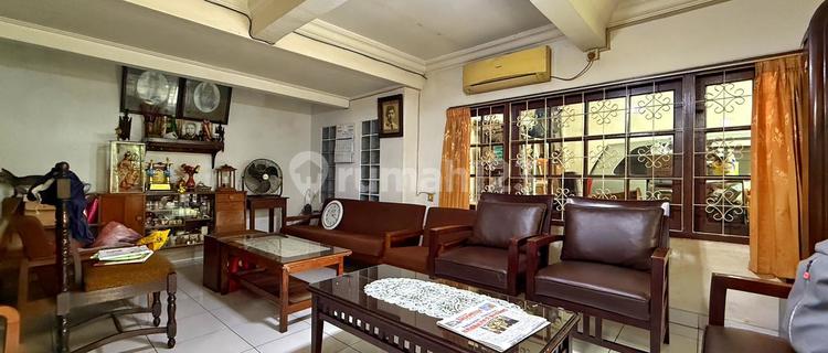 Dijual Rumah Hook 2 Lantai Komplek Taman Ratu Jakarta Barat 1