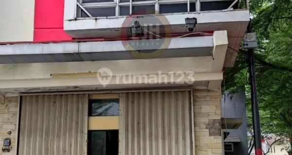Ready-to-Use Hook Shophouse in Metland Transyogi Housing, Cileungsi, Bogor 1