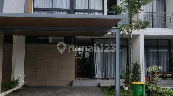 Nice House Fully Furnished Comfortable Strategic Near Campus and Mall 1