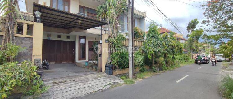 For sale, 2-storey luxury house with floor 400 m2 in the middle of Denpasar City, you can get a mortgage 1