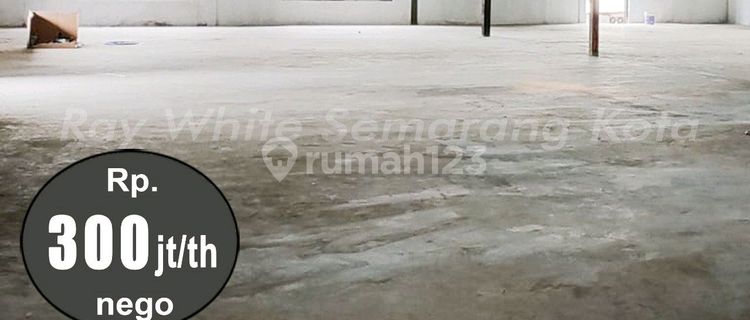 For Rent Warehouse by Main Road, Large Trucks Accessible, Strategic Location. 1