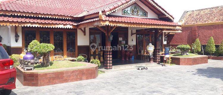 Rumah luas 830mt model klasik dalam beteng kraton 1