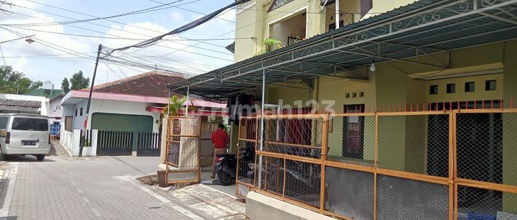 Rumah kost 14 kamar di Pogung Lor dekat kampus UGM 1