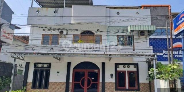 Shop house suitable for salon & office on Palagan St. km 7.5 1