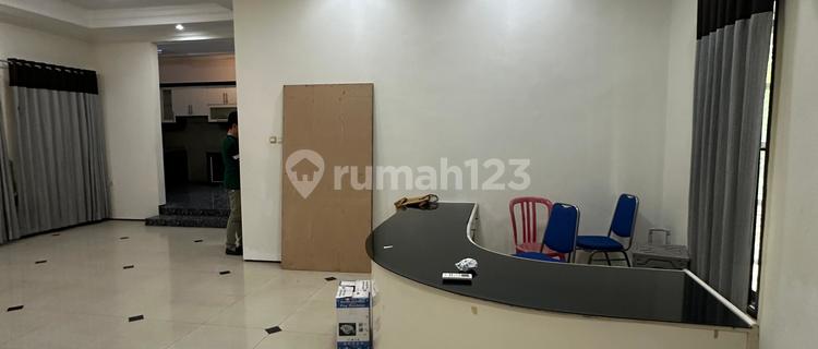 For Rent: Spacious Business House, Cheapest, Manyar Near Merr, Petra, Unair. 1