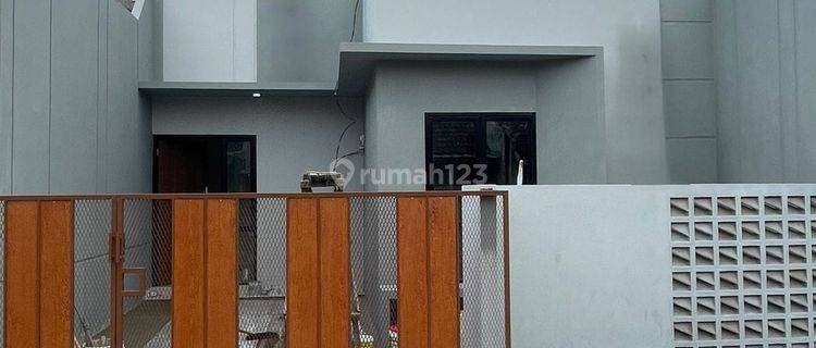 Rumah Minimalis Modern Luas 77 di Harapan Indah Bekasi 1