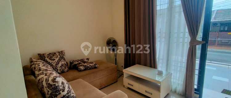 Nice Fully Furnished House in Nusaloka BSD, Close to Everything with a Quiet Environment and 24-Hour Security (Agntayu) 1