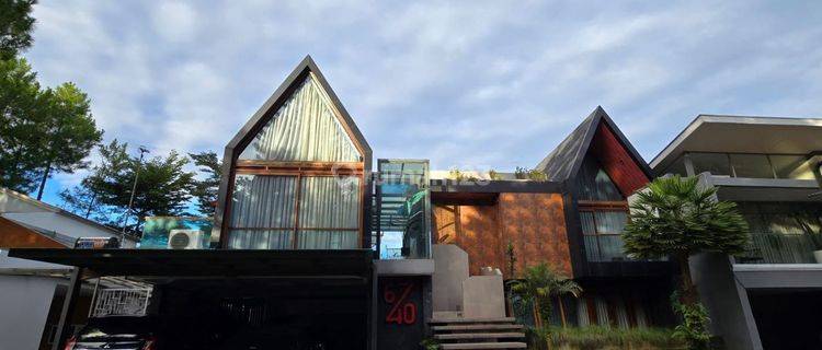 rumah lux siap huni dalam lingkungan nyaman di dago pakar 1