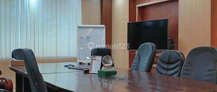 Ruko Gandeng 4 Lantai Siap Untuk Kantor Full Renovasi Semi Furnished di Harapan Indah Harga Nego 1