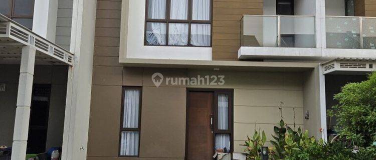 Dijual Rumah Siap Huni Dekat Club House Semi Furnish Dan Renovasi Di Cluster Olive Summarecon Bekasi 1