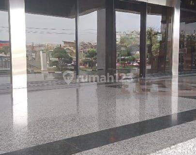 DiSewakan Ruang Kantor Strategis & Nyaman di Gedung Semen Gresik 1