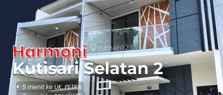 Rumah 2 lantai modern minimalis murah di surabaya  dekat UK petra 1