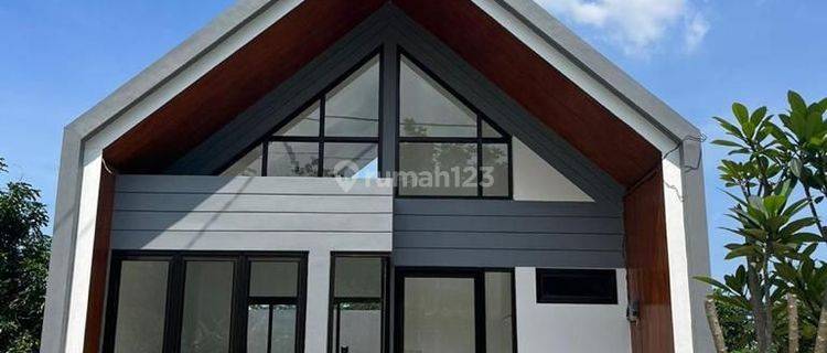 Rumah villa 300 jt'an dengan privat pool di prigen 1