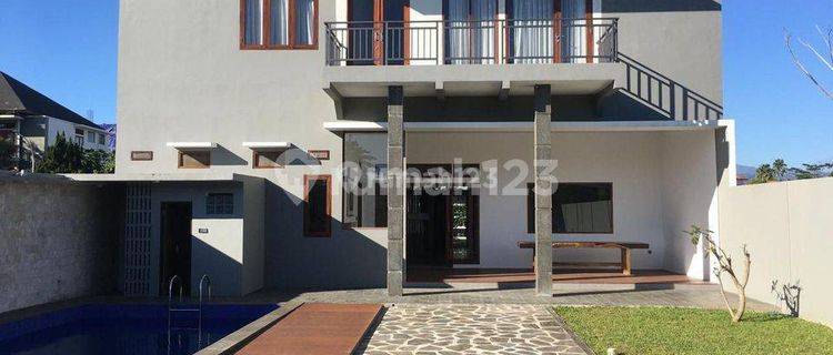 Rumah Luxury Full Furnish With Pool, Kota Baru Parayangan 1