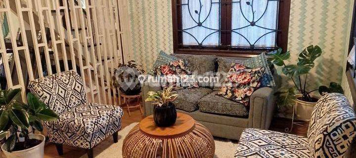 Beautiful Tatar Wangsakerta House, New Parahyangan City, Bandung 1