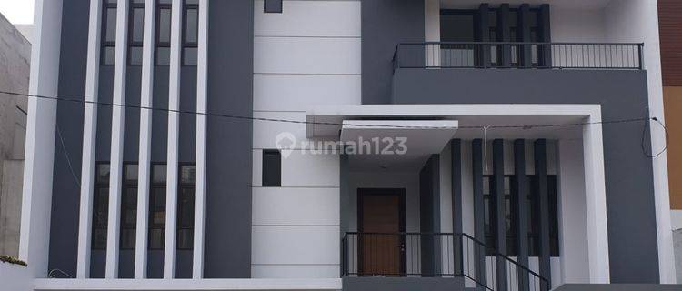 Rumah Luas Cozy Pondok Hijau, Gegerkalong, Bandung 1