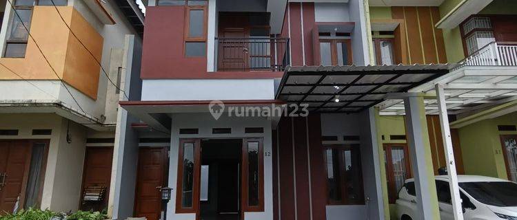 Jual Rumah Second Nampak Baru Limo Meruyung Depok 1
