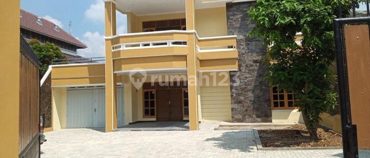 Rumah Besar Pusat Kota Bandar Lampung 1