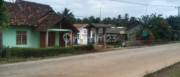 Rumah Di Tanjungan 1