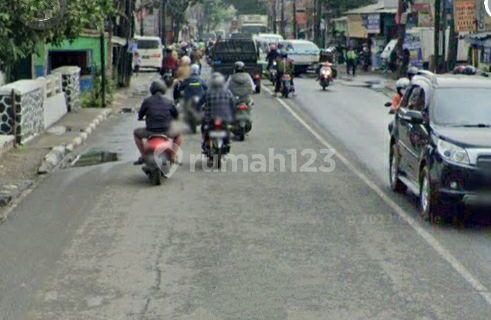 At home, land suitable for commercial buildings located on Kopo main road. 1