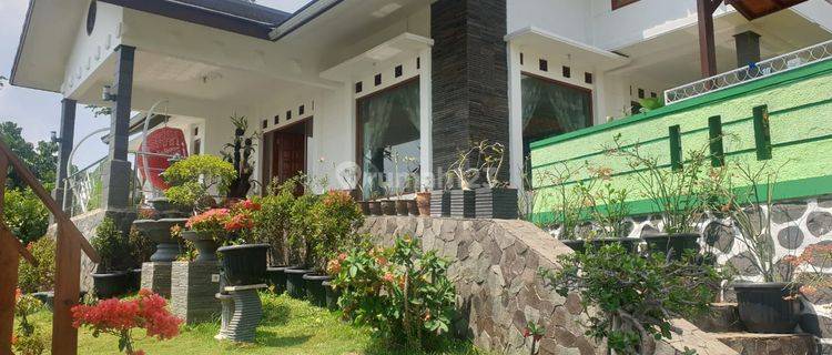 Rumah villa view kota plus cafe di sindanglaya, arcamanik - bandung 1