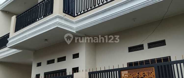 New Minimalist House in Unpad Lecturer Complex 2, Gama, Cigadung 1