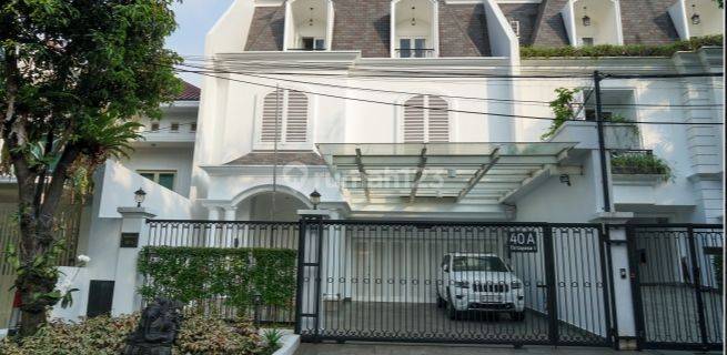 Rumah Executive, American Style, 3 Lantai, Bagus, Fully Furnished, Shm, di Central Businesses Jakarta Selatan, Jl. Tirtayasa, Kebayoran Baru. 1