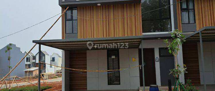 Rumah 2 lantai baru 1