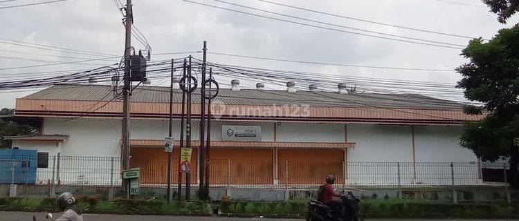 Ruang Usaha di Jalan Raya Pemda Sukahati-Karadenan Sebeang Perum Vila Indah Bogor 6 1