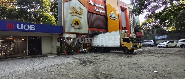 Premium Commercial Building for Sale, Strategically Located in Pajajaran, Bogor 1