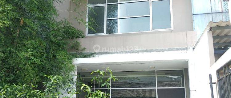 Ruko di Jl Cendrawasih Kebayoran Lama 1
