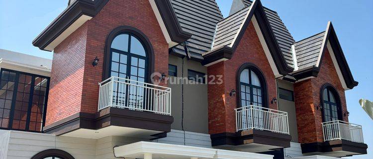 Dijual Rumah 2 Lantai Desain Eropa di Tengah Kota Malang 1