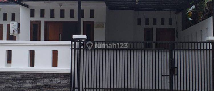 Disewakan rumah 2lantai Prima harapan Regency  Bekasi utara 1