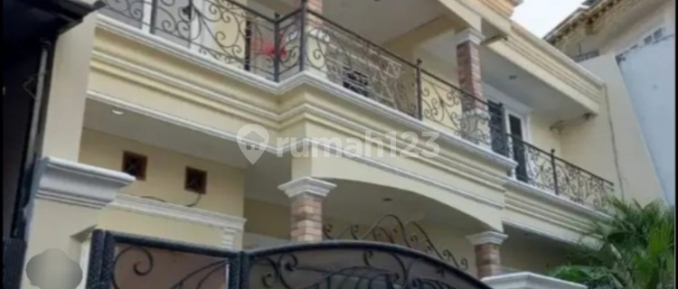 Rumah 2 Lantai Siap Huni di Jl. Tebet Utara 1