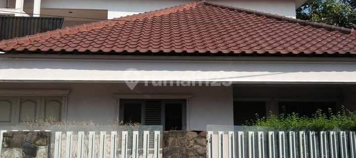 Rumah 2 Lantai Posisi Hoek di Rawamangun Jakarta Timur 1