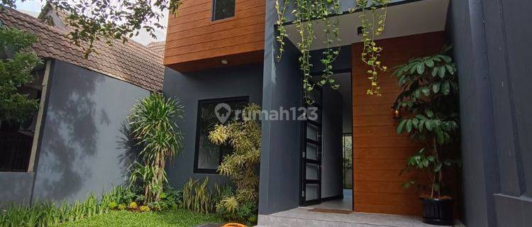 Dijual Rumah Minimalist Desain Plong Semi Furnish Bumi Serpong Damai 1