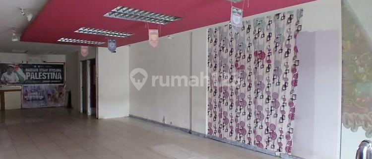 For Rent 3-Story Shop House Near Nagoya Hill, Batam 1