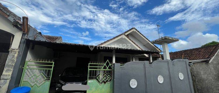 Rumah Pribadi Perumahan One Gate System Sading 1