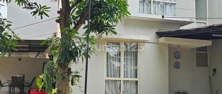 Rumah Modern 2 Lantai di Urbana Place Ciputat - SHM, Lokasi Premium, Siap Huni 1